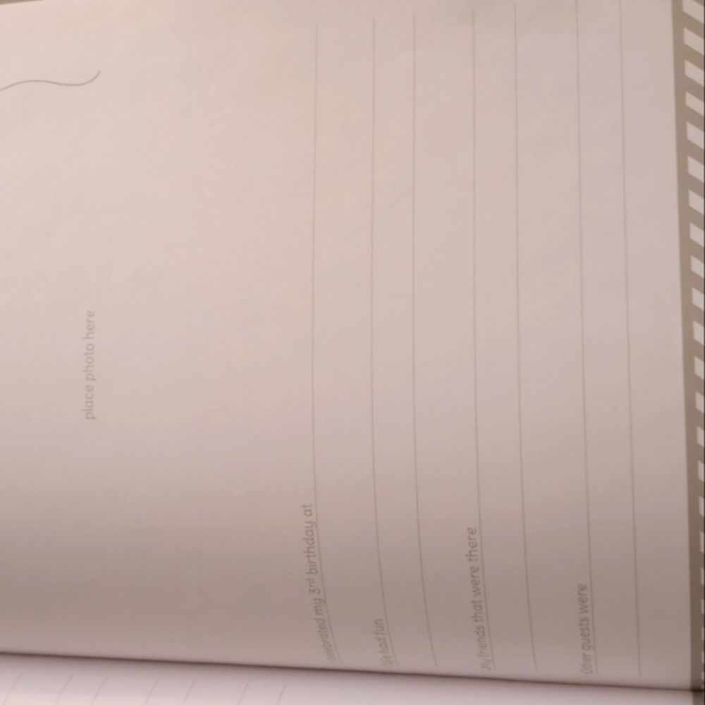 Kate & milo Baby's first year book new - Picture 5 of 7